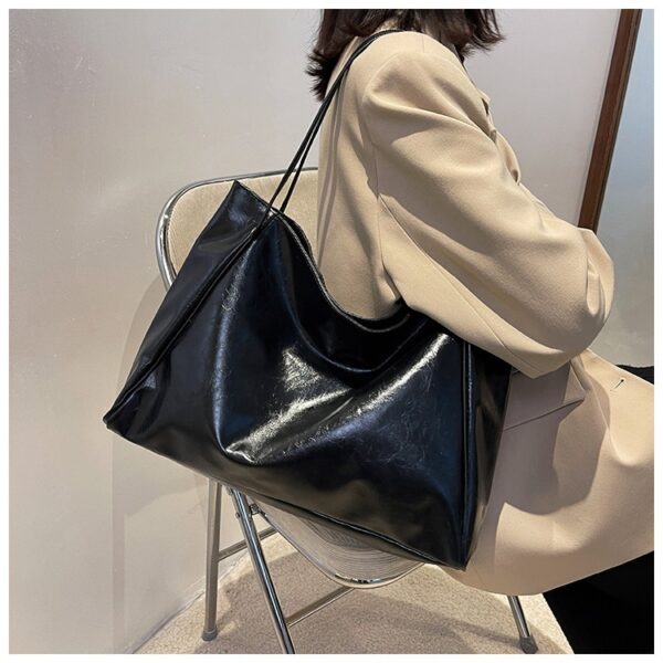 Vintage Women's Tote Bag – Casual Large Capacity Leather Shoulder Bag - Image 10