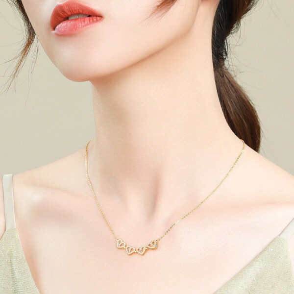 Retro Magnetic Heart & Clover Pendant – Openable Choker Necklace - Image 8