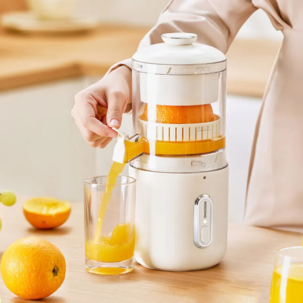 Multifunctional Wireless Electric Juicer – Portable USB Mini Fruit Squeezer & Blender - Image 3